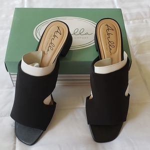 Abella True Comfort Ladies Black Slide Sandal